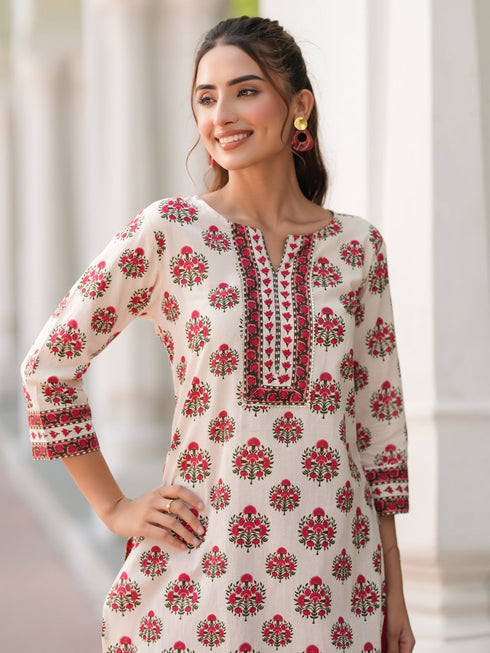 Women Ethnic Motifs Printed Round Neck Thread Work Kurta